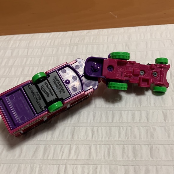 Super Rigs Haulers by Hot Wheels and Mattel - Picture 14 of 16